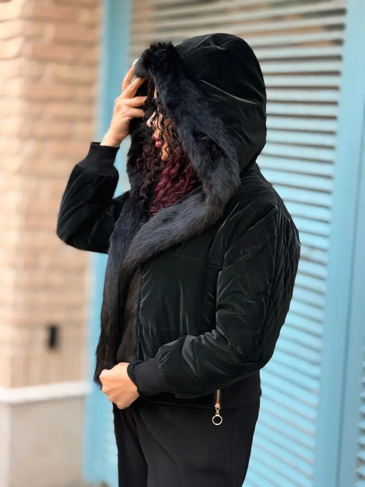 کاپشن کلاه دار