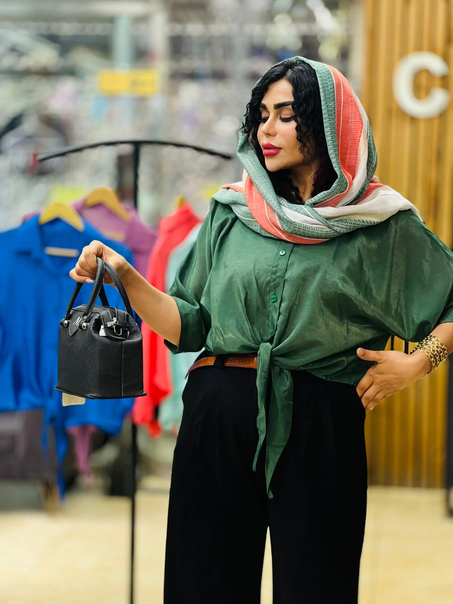 شومیز الگا