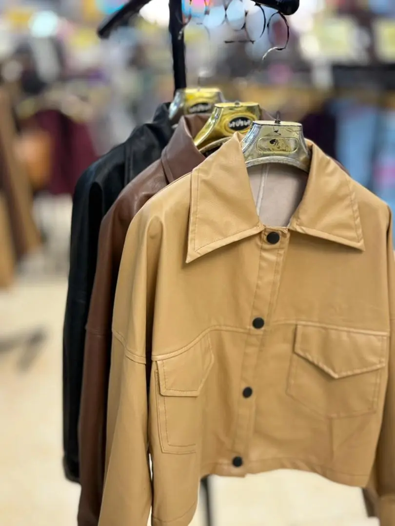 کت کراپ چرم دلوین