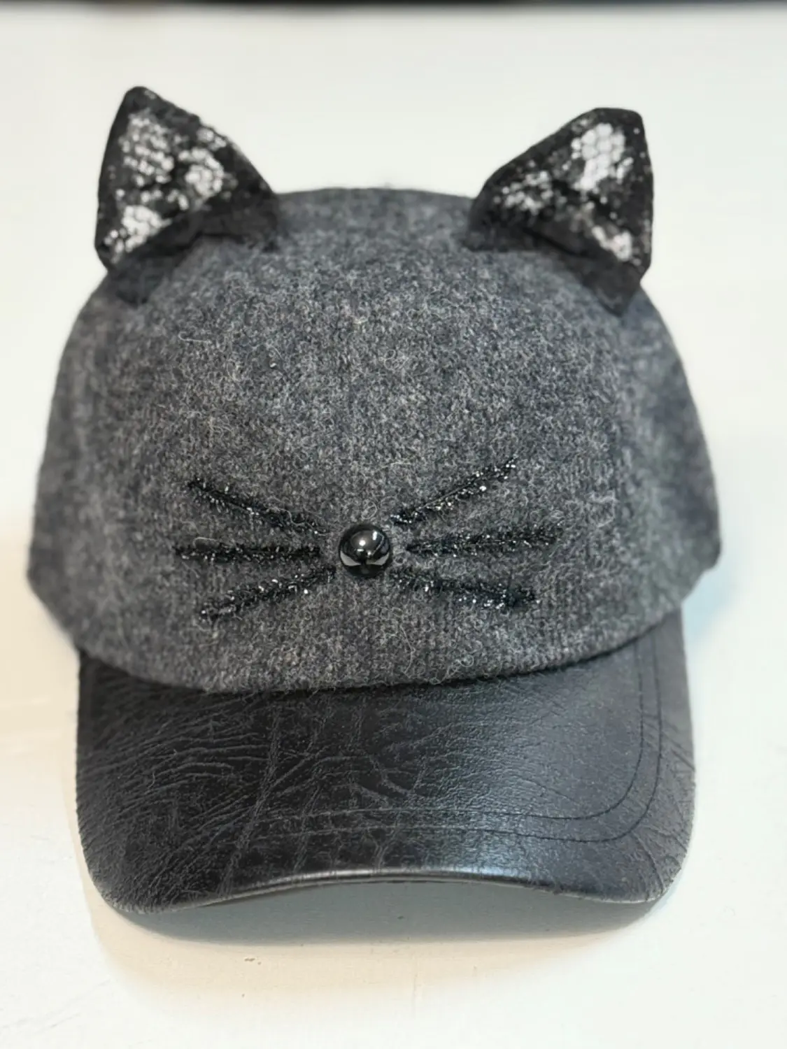 کلاه گپ دخترانه